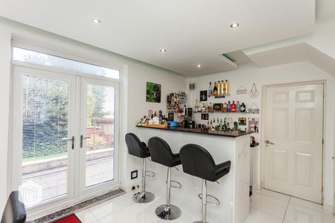 488 Plodder Lane, Farnworth, Bolton, BL4 0JY