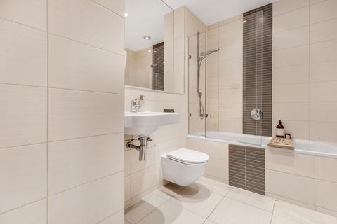43 Westmount Close, Worcester Park, KT4 8FL