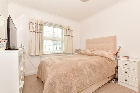 2 bedroom apartment for sale, Hurst Point View, Totland, Isle of Wight