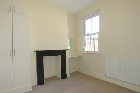 4 bedroom end of terrace house to rent, Dundonald Road, London, SW19