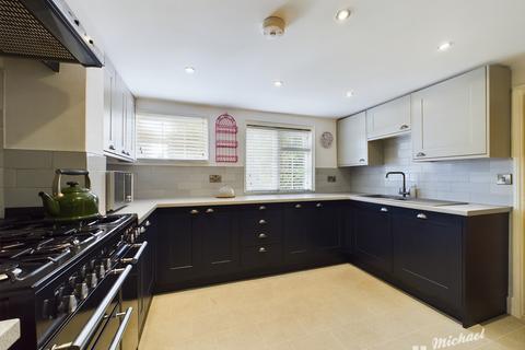 3 bedroom semi-detached house for sale, 2 School Lane, Leighton Buzzard LU7