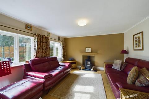 3 bedroom semi-detached house for sale, 2 School Lane, Leighton Buzzard LU7