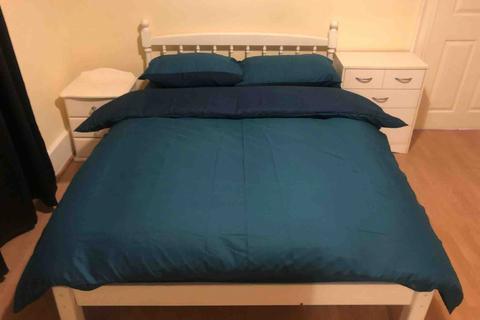 1 bedroom in a house share to rent, Camden, N6