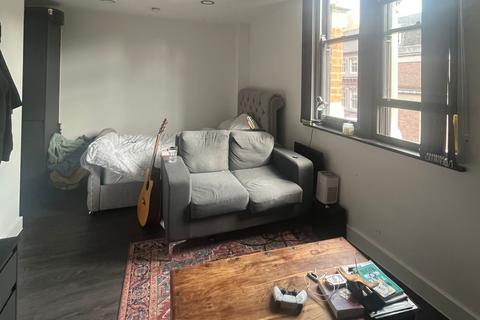 Studio to rent, Nottingham, Nottingham NG1