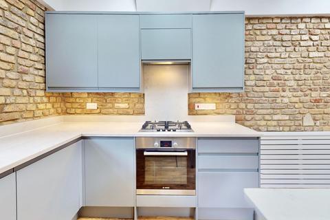 3 bedroom flat to rent, Walthamstow, London E17
