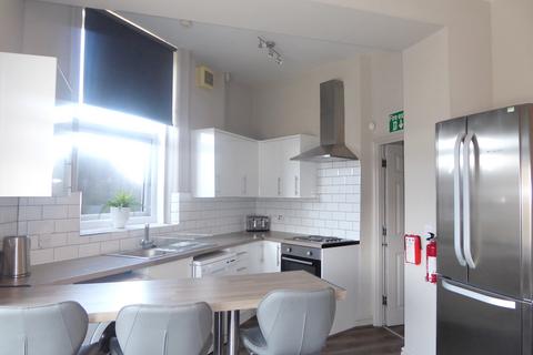 5 bedroom flat to rent, Spekeland Road, Wavertree L7