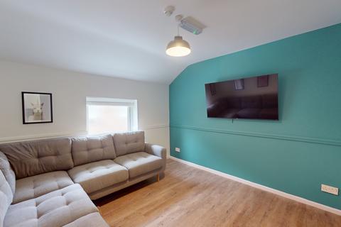 5 bedroom house to rent, Chestnut Court, Liverpool L15