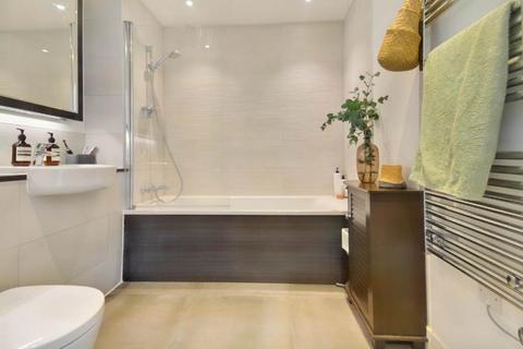 282 Beck Square, London, E10 7GE