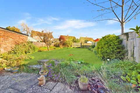 3 bedroom detached house for sale, The Avenue, Chinnor - EXTENSION POTENTIAL (STP)