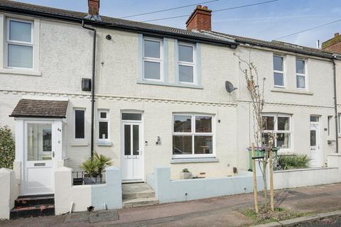 62 Mead Road, Folkestone, CT19 5QZ