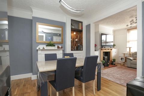 62 Mead Road, Folkestone, CT19 5QZ