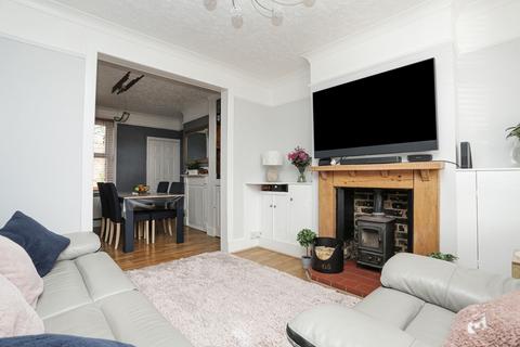 62 Mead Road, Folkestone, CT19 5QZ