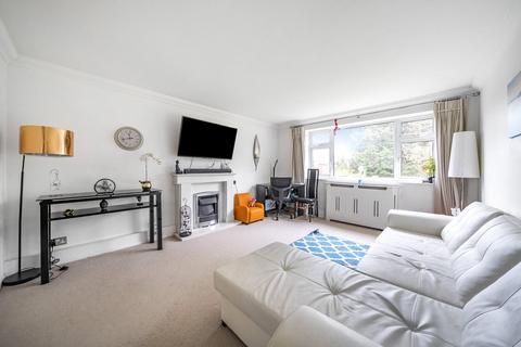 2 bedroom apartment for sale, Ellwood Gardens, Hertfordshire WD25