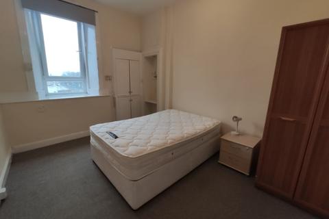 undefined, Springhill Gardens, Glasgow G41