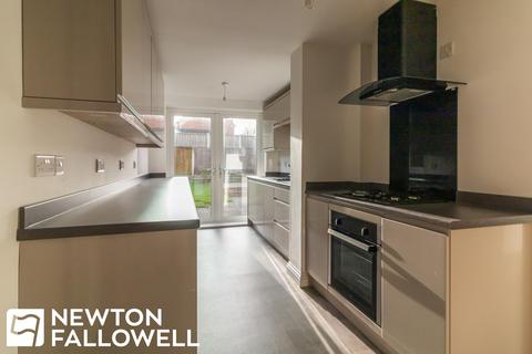 24 Holly Road, Retford, DN22 6BE