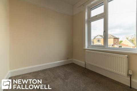 24 Holly Road, Retford, DN22 6BE