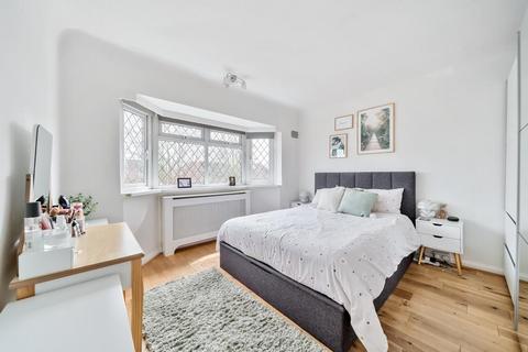 231 Raeburn Avenue, Surbiton, KT5 9DF