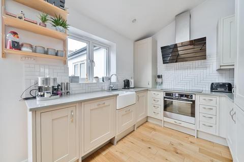 231 Raeburn Avenue, Surbiton, KT5 9DF