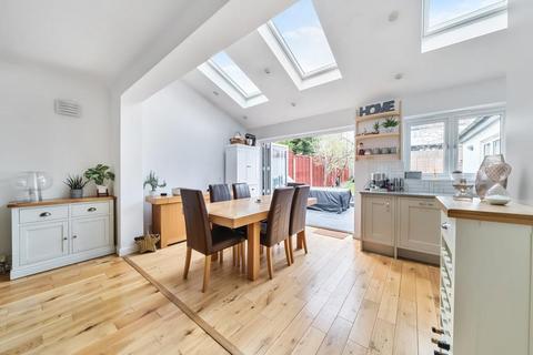 231 Raeburn Avenue, Surbiton, KT5 9DF