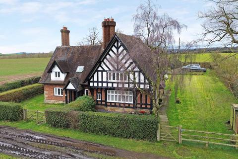 2 bedroom cottage for sale, Drayton Road, Hanchurch, ST4