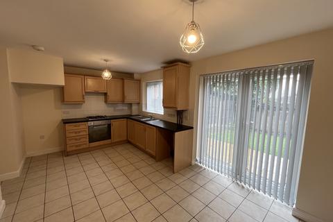 3 bedroom terraced house to rent, Synkere Close, Keresley End, CV7