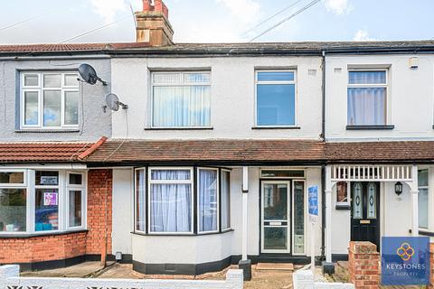 3 bedroom terraced house for sale, Brooklands Road, Romford, RM7