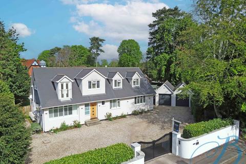 5 bedroom detached house for sale, Cliveden Mead, Maidenhead river area, SL6