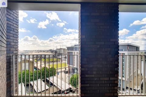 1 bedroom flat for sale, London E16