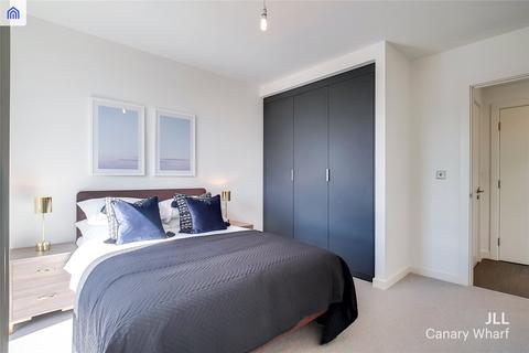 undefined, London E16