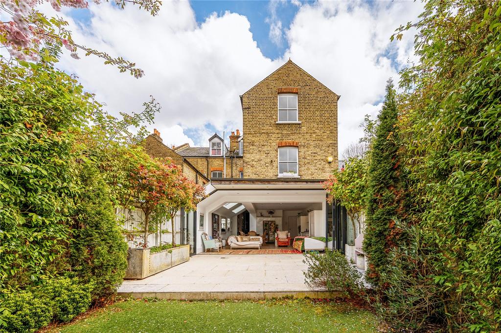 Thornton Avenue, London, W4 5 bed semidetached house to rent £15,167