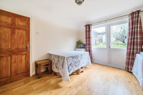 3 bedroom end of terrace house for sale, Conisborough Crescent, London