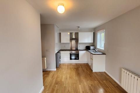 1 bedroom flat to rent, Churchill Court, W5 3