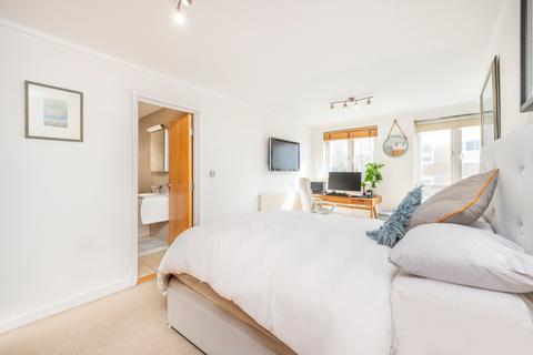 1 bedroom flat for sale, Warrington Gardens, London
