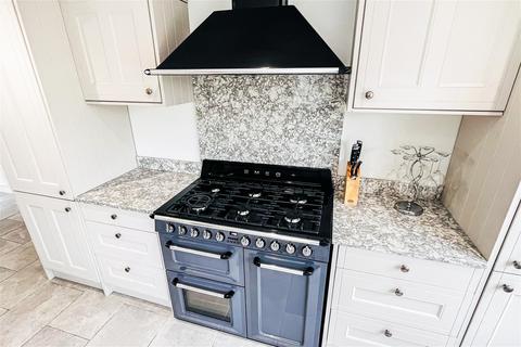 38 Atherstone Road, Hartshill, Nuneaton, CV10 0SP