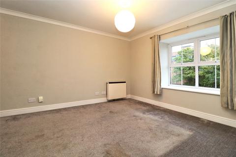 2 bedroom flat for sale, Burleigh Gardens, Woking GU21
