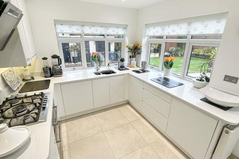 103 Bedworth Road, Bulkington, Bedworth, CV12 9LJ