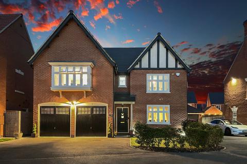 4 bedroom detached house for sale, Russett Avenue, Nuneaton CV11