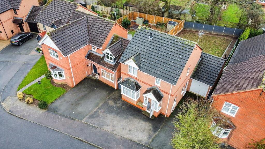 Columbine Way, Bedworth CV12 3 bed detached house for sale £290,000