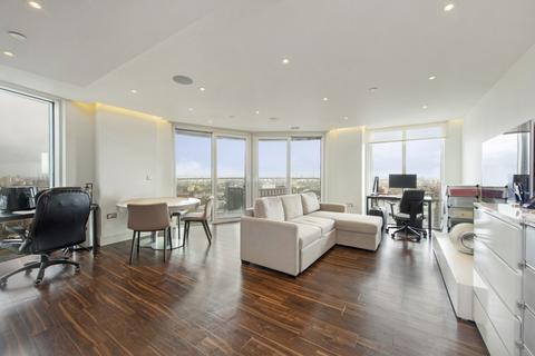 2 bedroom flat for sale, Altitude Point, 71 Alie Street, London