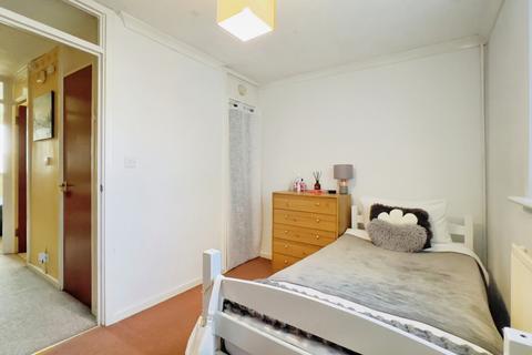 10 Quickthorn Close, Bristol, BS14 0RG