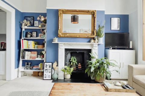 Flat 2, 75 Coronation Road, Southville, Bristol, BS3 1AT