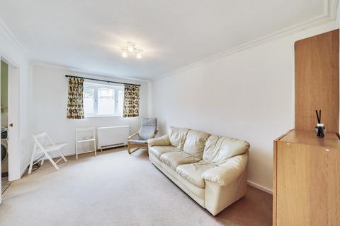 2 bedroom flat for sale, Chestnut Court, 24, Harehills Lane, Leeds LS7