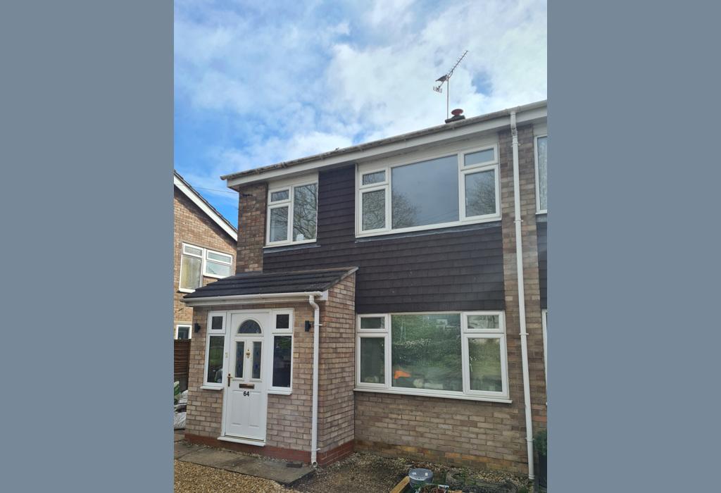 Beanacre Road, Melksham, Wiltshire 3 bed semidetached house £1,200