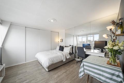 Studio for sale, Pinehurst Court, 1-3 Colville Gardens, Notting Hill, London