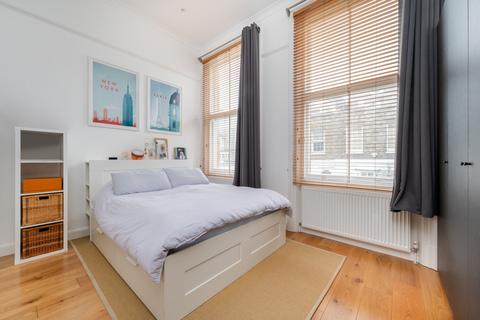 3 bedroom flat for sale, Palace Court, Notting Hill, London