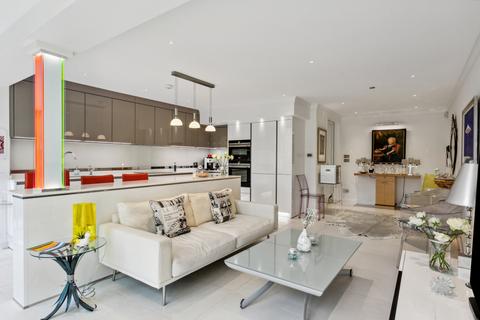 4 bedroom end of terrace house for sale, Melbury Road, Kensington, London