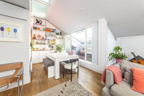 3 bedroom flat to rent, Gloucester Avenue, Primrose Hill, Camden, London