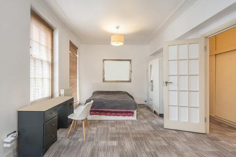 3 bedroom flat for sale, Sherwood Court, Seymour Place, Marylebone, London