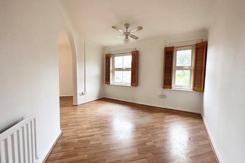 2 bedroom apartment to rent, Northdown Road, Newhaven