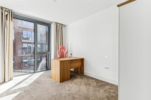 2 bedroom flat to rent, Chartwell House, 4 Palmer Road, London